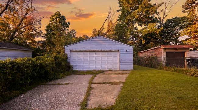 Photo - 13609 Melzer Ave