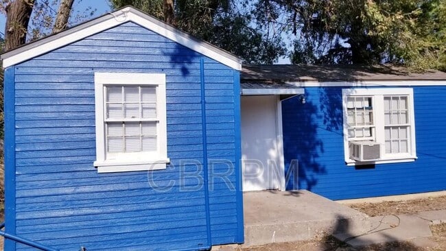 Photo - 2405 27th St