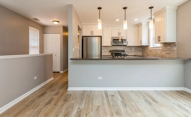 Photo - 1471 N Larrabee St