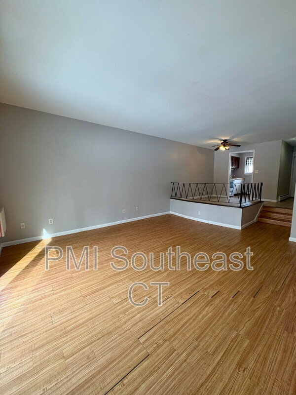 Photo - 127 Woodland Dr Unit B