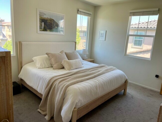 Photo - 1601 Santa Carolina