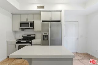 Photo - 851 N San Vicente Blvd