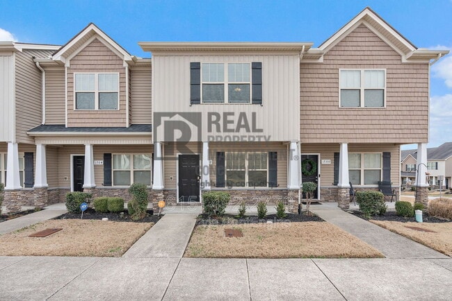 Building Photo - 1702 Sprucedale Dr
