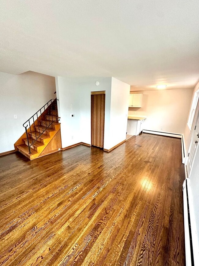 Photo - 107-109 N Jackson Ave Unit 109 N Jackson Apt 2