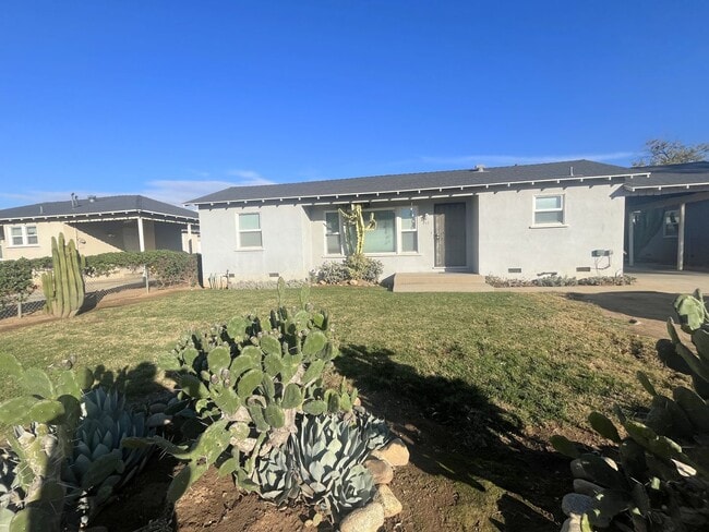 Building Photo - Single-Story 2-Bedroom Home in Calimesa!