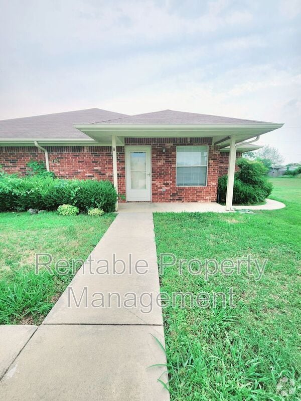 Building Photo - 1102 Turkey Creek Ct Unit A Rental