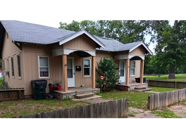 Photo - 431 S Grand Ave