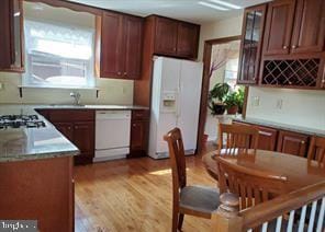 Photo - 4 Albertson Blvd