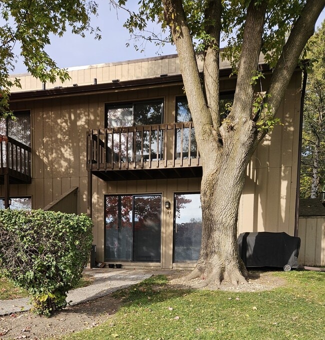 Photo - 44 Nassau Colony