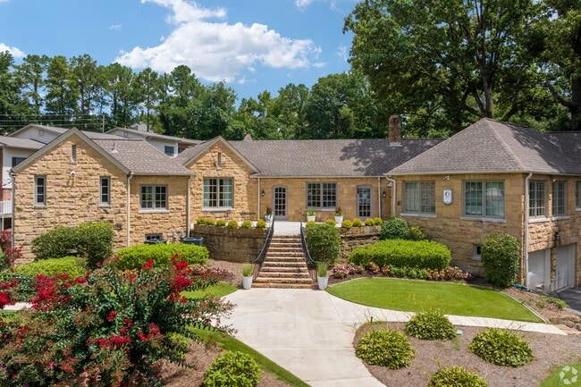 Vestavia Park Apartments, LLC