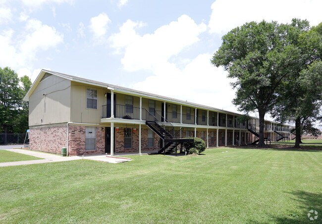Photo - Southern Oaks Apartments