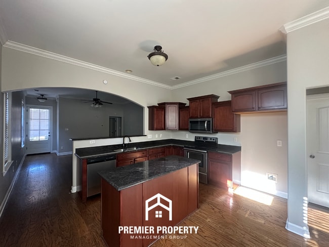 Photo - 6942 Lagrange Grove Dr