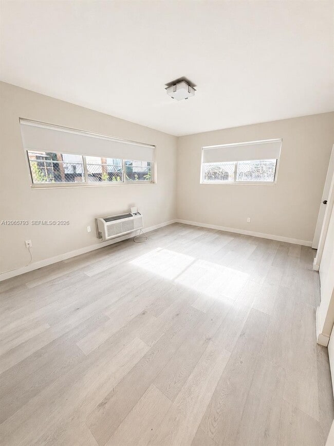 Photo - 1535 Michigan Ave Unit 6
