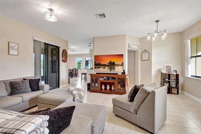 Photo - 3806 35th St SW