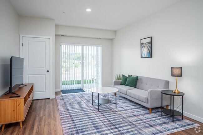 Palisade - 1BR,1BA -733SF - Living Room