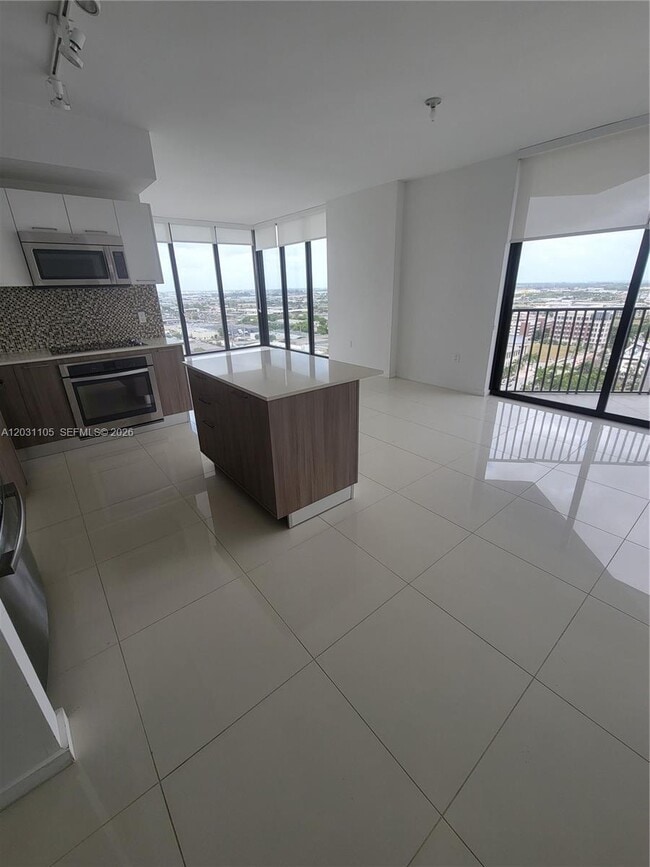 Photo - 5300 Paseo Blvd Unit 1811