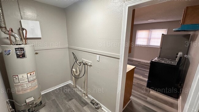 Photo - $925 2 bedroom / 1 bathroom - Single Family Home