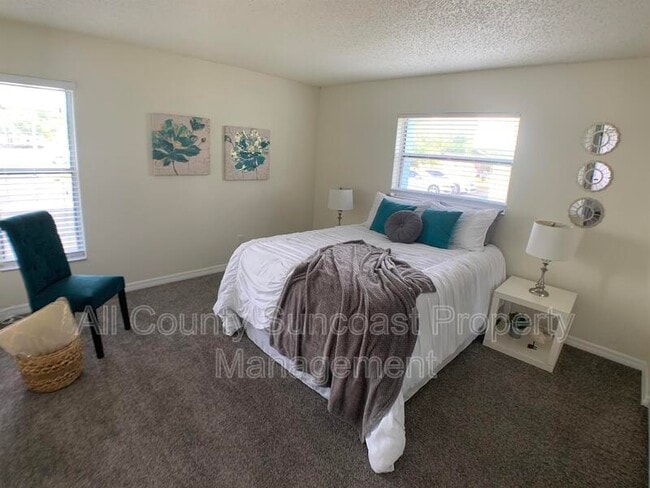 Photo - 7450 35th St N Unidad 104