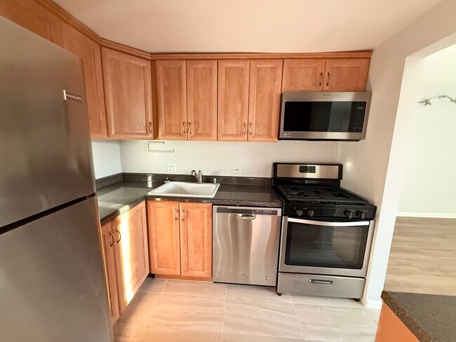 Photo - 1460 Fairlane Dr Unit 310