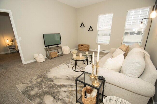 Photo - 113 W Wayne St Unit 404