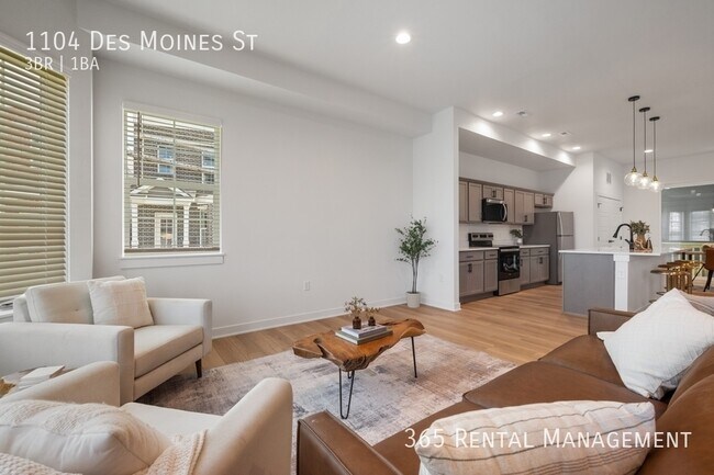 Photo - 1104 SW Des Moines St