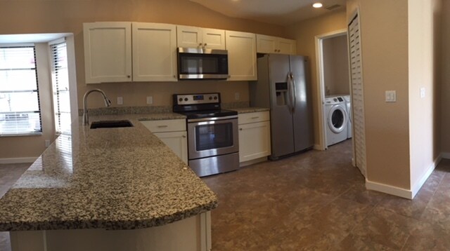 Photo - 2623 Magdalina Dr