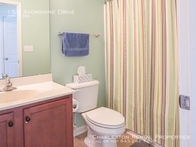 Photo - 156 Avonshire Dr