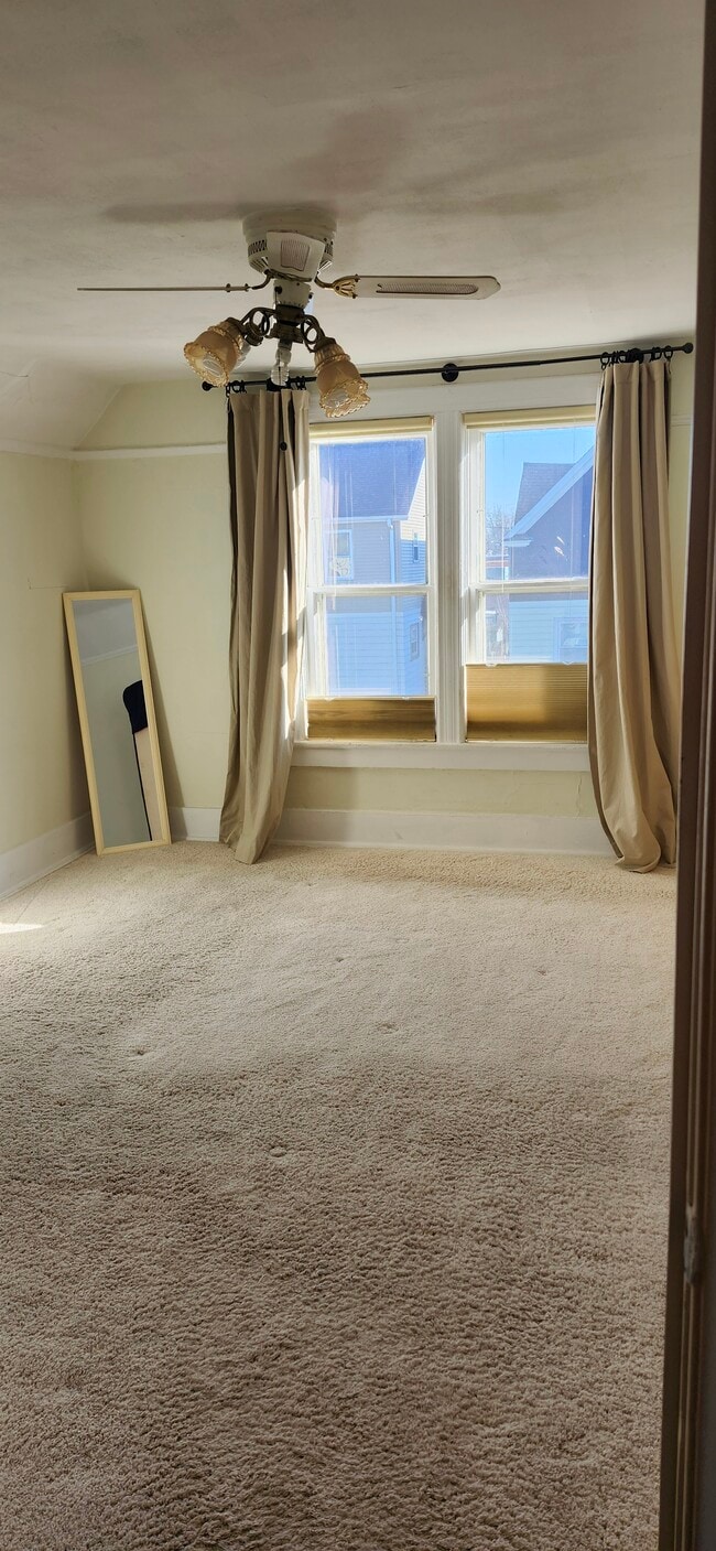 Photo - 904 Monroe Ave Unidad 1/2