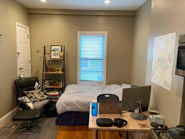 Photo - 146 Mount Auburn St