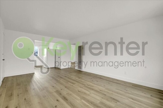 Photo - 5730 Falconer Way