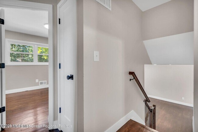 Photo - 1016 Woodlane Rd