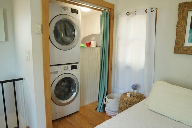 Washer / Dryer in Bedroom - 1 White Way