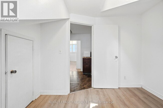 Photo - 525 Richmond St Unit 2