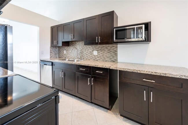 Photo - 9876 Nob Hill Ct Unit 9876