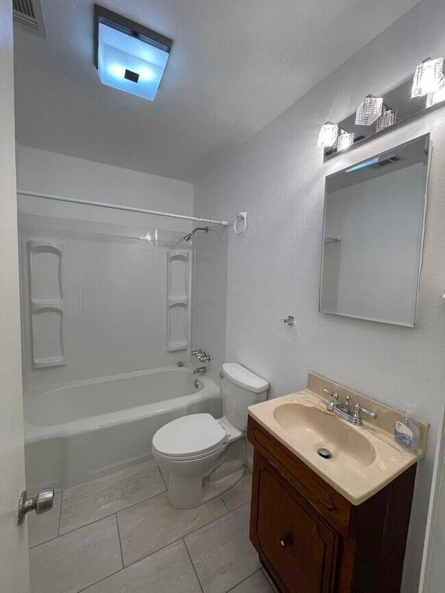 Photo - 7721 Mohawk Dr