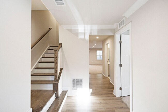 Photo - Move-In Ready End-Unit Townhome in Forest Lakes North