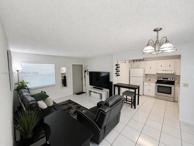 Photo - 5771 SW 36th Ct Unit 301