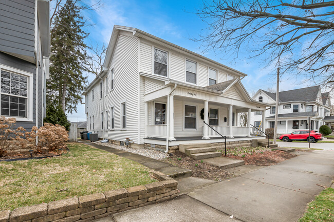 Unit 21 entrance - 21-23 E Water St Townhome