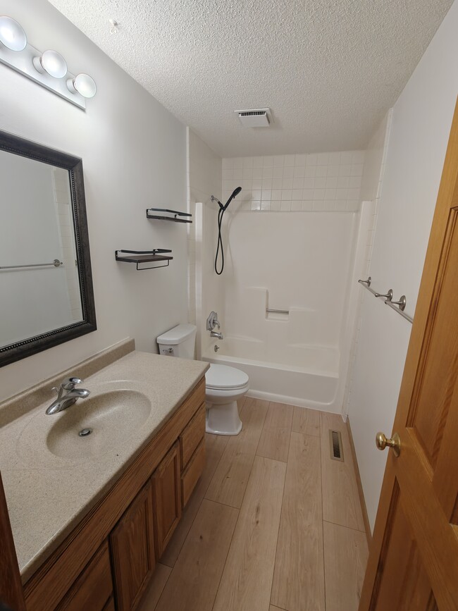 Building Photo - 280 22nd St NW Unit 290