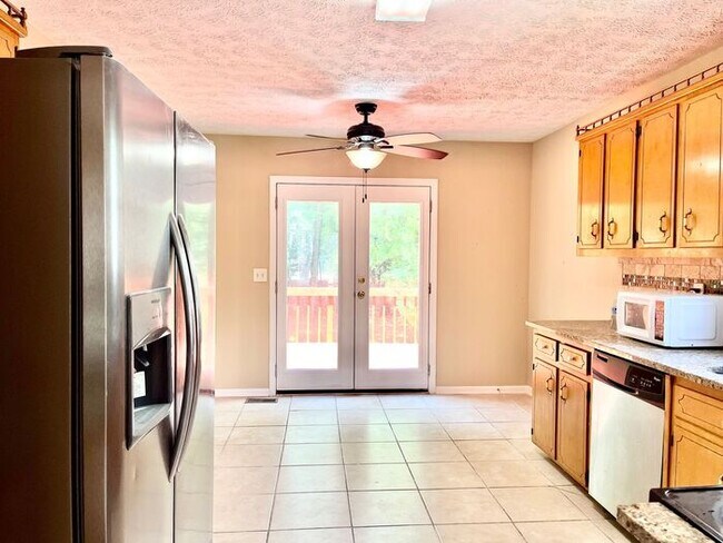 Photo - 384 McKees Rock Ln