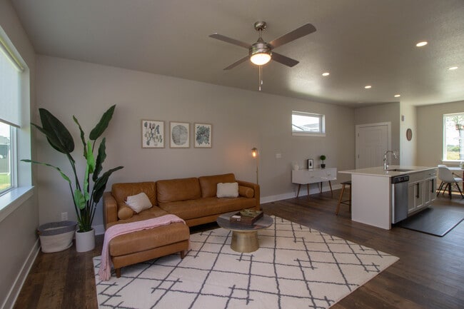 área de estar - 17119 Mistflower Ln