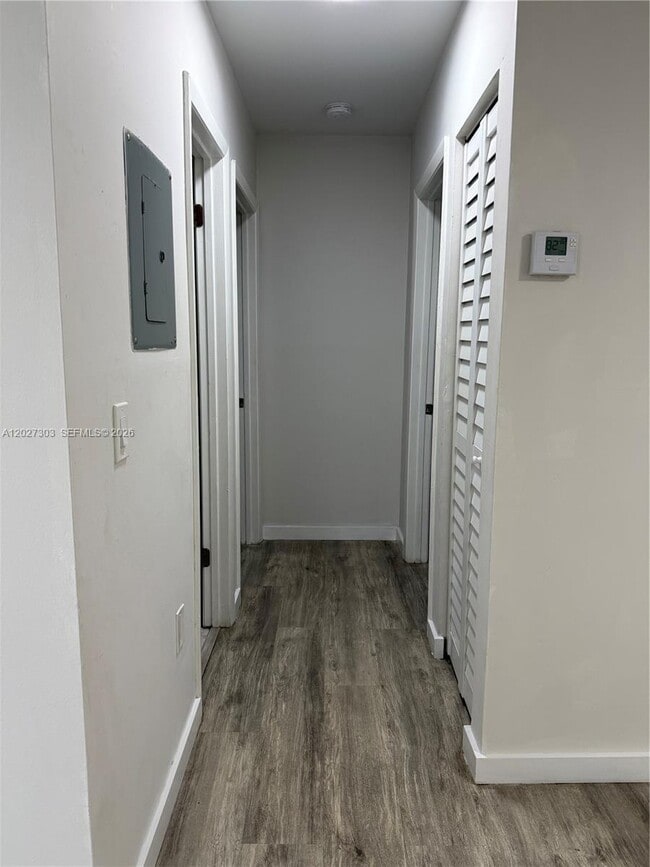 Photo - 1580 SW 2nd St Unit 4