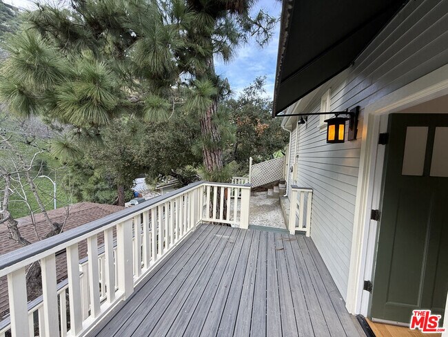 Photo - 2234 Laurel Canyon Blvd