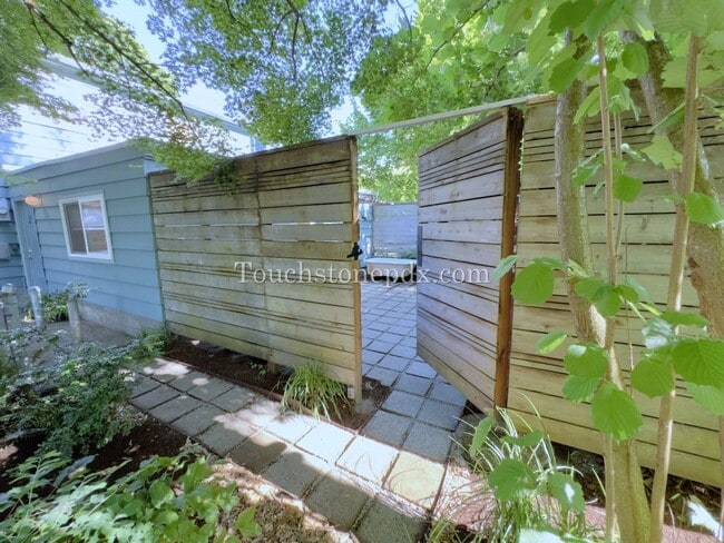 Photo - 2025-AZIMUTH1 Unit #C