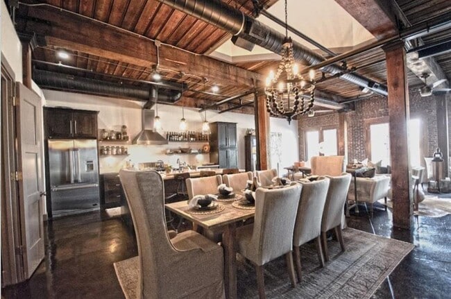 Photo - 320 Peters St SW Unit 10