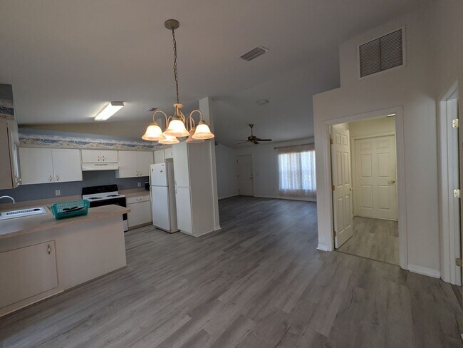 Photo - Lovely 3/2/2 Citrus Springs home with Hot Tub