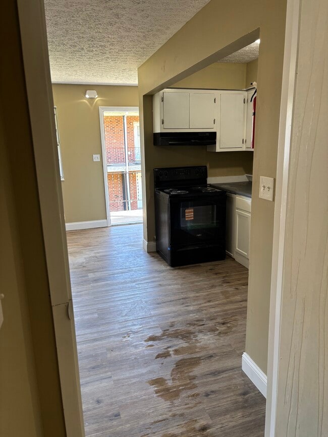 Photo - 204 N Warren St Unidad 14