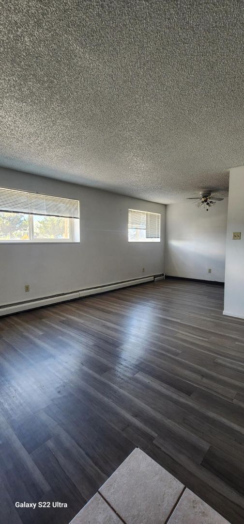 Garden level 2 bed, 1 bath apartment in Ch... - Garden level 2 bed, 1 bath apartment in Ch...