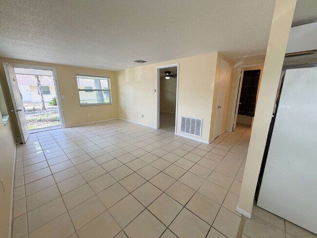 Photo - Cozy 1-Bed on Silver Spur Drive, Holiday FL