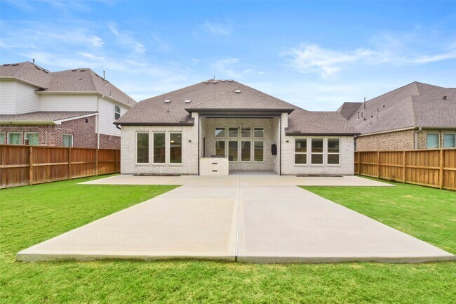28080 Woodland Bend Way